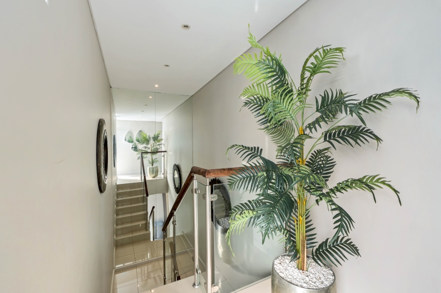 4 Bedroom Property for Sale in Beachfront Western Cape